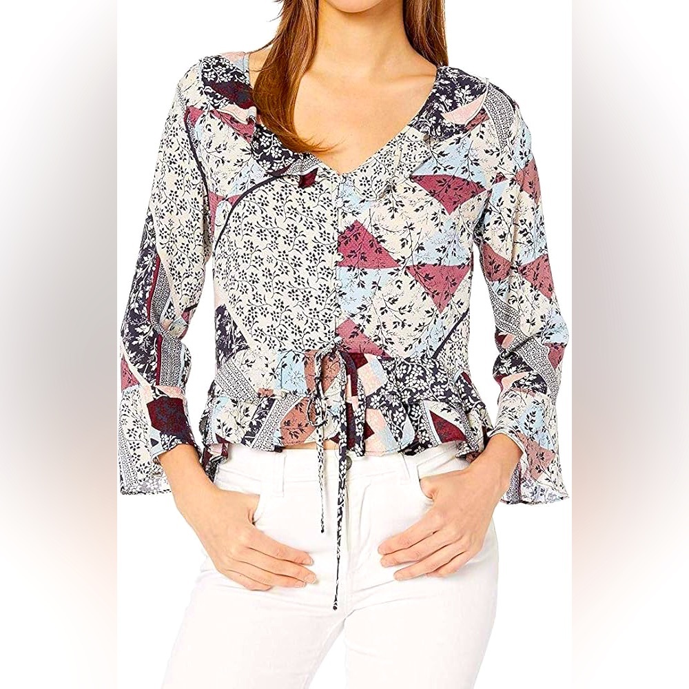 Jessica Simpson Bohemian Flutter Sleeve Blouse - Picture 1 of 8